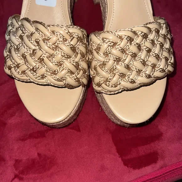 Nine West Roxana Espadrille Platform Sandal.  Size 10.  New without box. - Picture 10 of 12